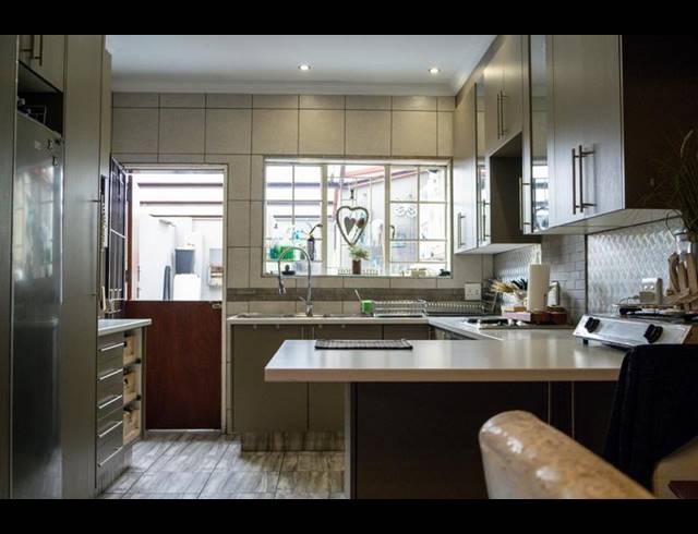 3 BEDROOM SIMPLEX FOR SALE IN DELVILLE